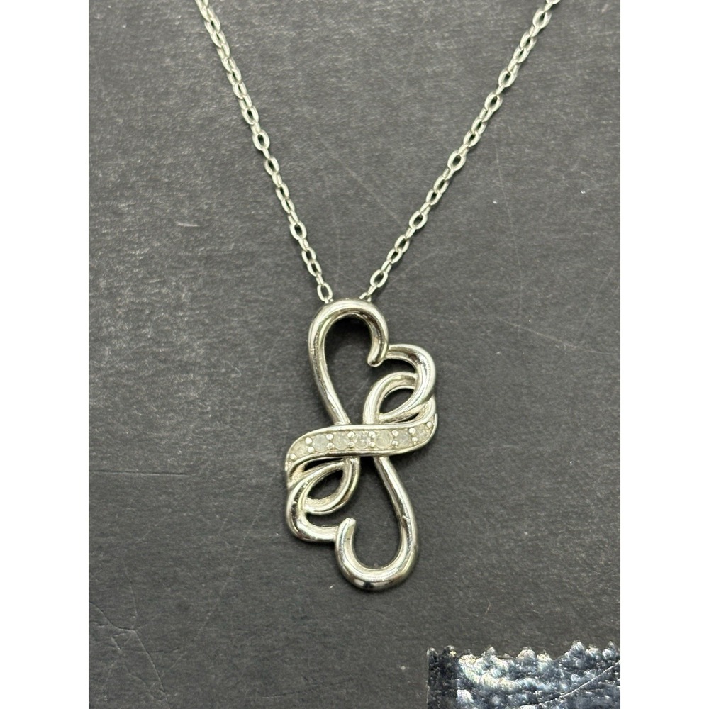 EUC Sterling Silver Genuine Diamond Double Heart Pendant Necklace H7